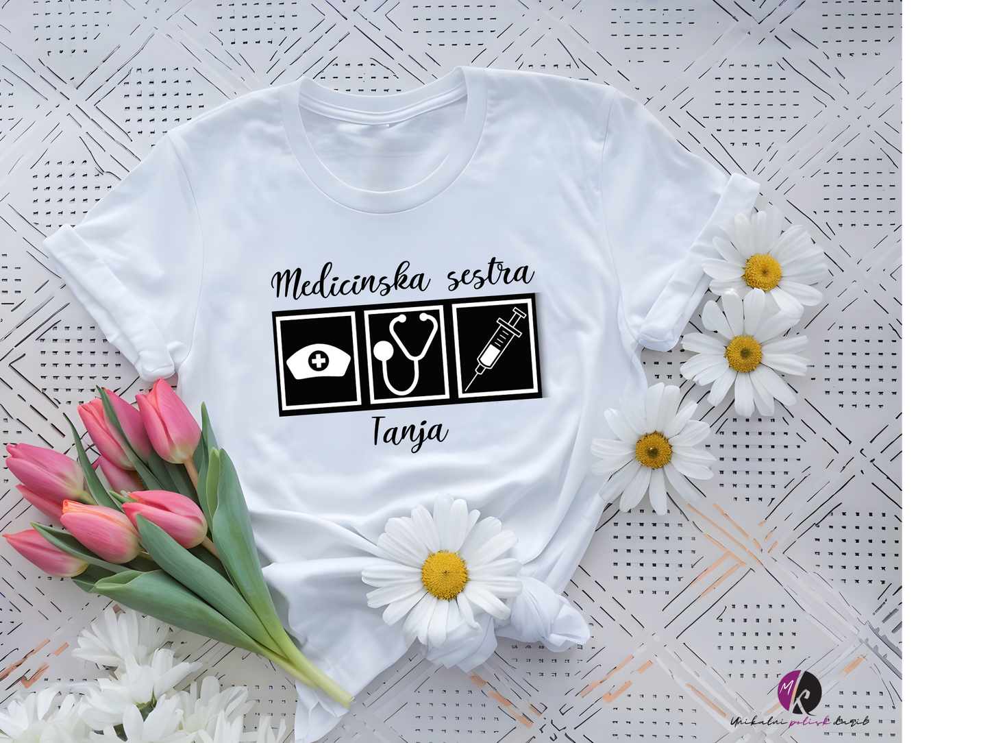 Majica - Medicinska sestra + ime po izbiri